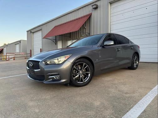 2015 INFINITI Q50 Base