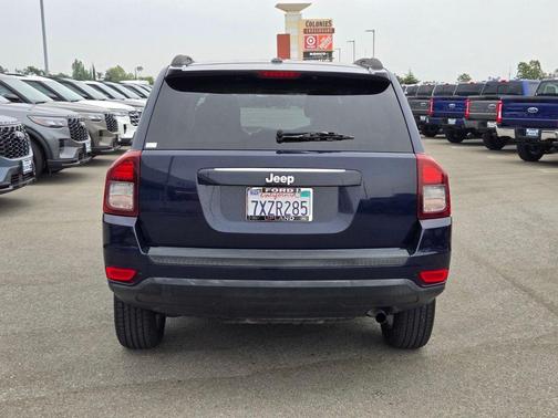 True Blue Pearlcoat 2016 Jeep Compass Sport