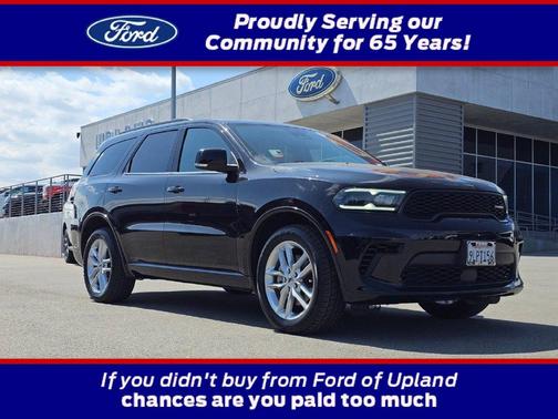 DB Black Crystal Clearcoat 2024 Dodge Durango GT