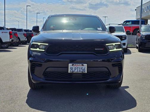 DB Black Crystal Clearcoat 2024 Dodge Durango GT