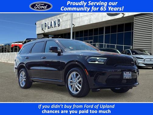 DB Black Crystal Clearcoat 2024 Dodge Durango GT