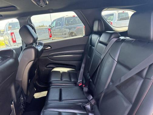 DB Black Crystal Clearcoat 2024 Dodge Durango GT