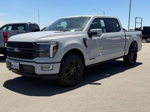 Avalanche 2026 Ford F-150 Platinum