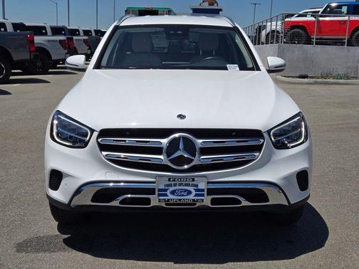 MANUFAKTUR Diamond White Metallic 2022 Mercedes-Benz GLC 300 Base 4MATIC