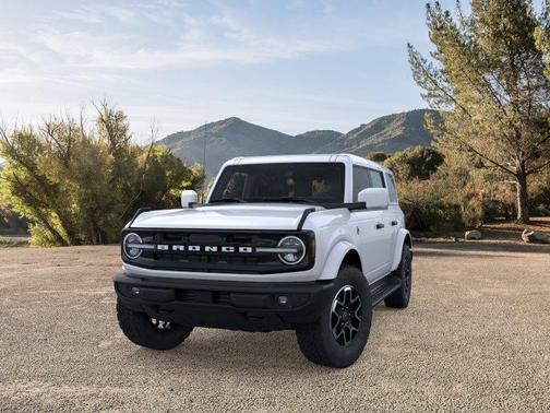 Oxford White 2026 Ford Bronco Outer Banks