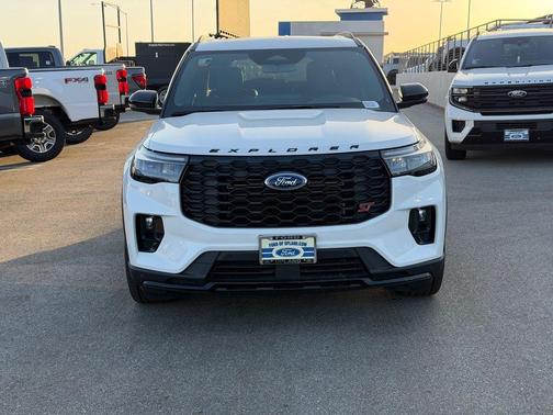 White Metallic 2026 Ford Explorer ST