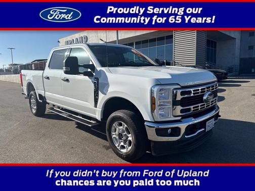 Oxford White 2025 Ford F-250 XLT