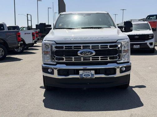 Oxford White 2026 Ford F-250 XLT