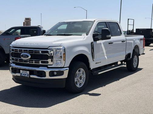 Oxford White 2026 Ford F-250 XLT