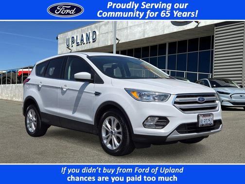 Oxford White 2019 Ford Escape SE