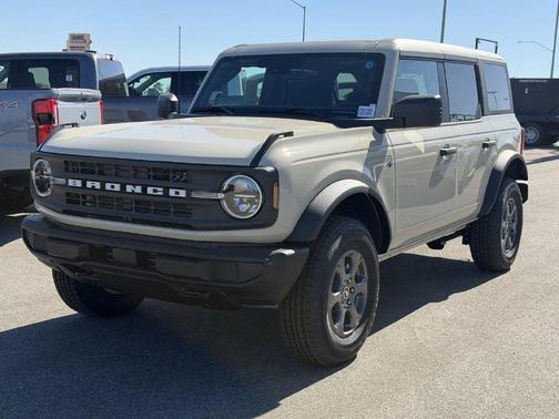 Desert Sand 2026 Ford Bronco Big Bend