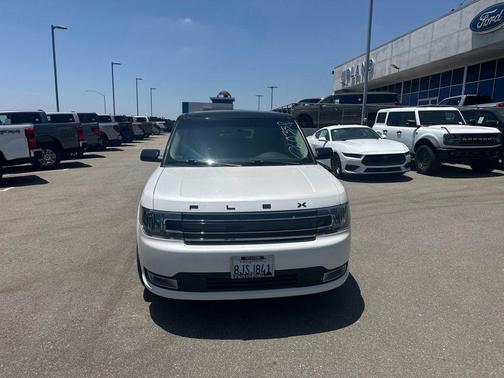 White Platinum Clearcoat Metallic 2019 Ford Flex SEL