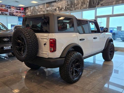 Oxford White 2025 Ford Bronco Big Bend