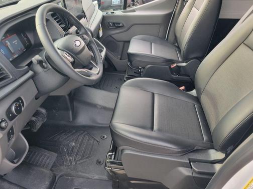 2026 Ford Transit-250 148 WB Medium Roof Cargo