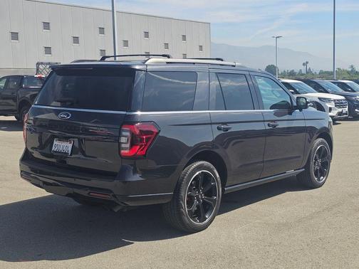 Gray Metallic 2024 Ford Expedition Limited