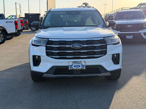 Star White 2026 Ford Explorer Active