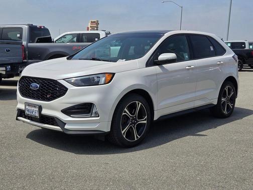 White Platinum Clearcoat Metallic 2019 Ford Edge ST