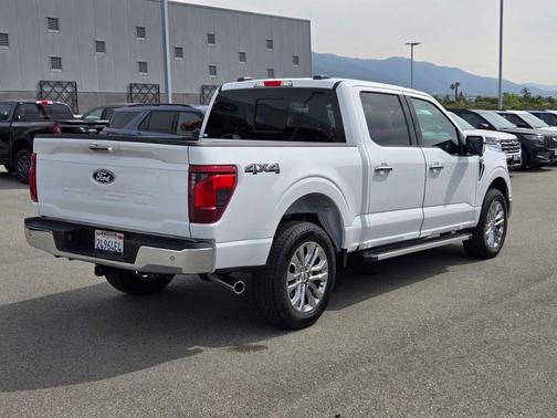 Oxford White 2024 Ford F-150 XLT