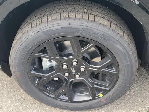 2026 Ford Maverick Lobo Standard