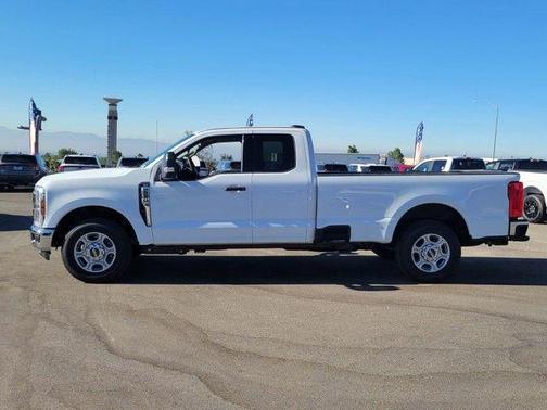 Oxford White 2026 Ford F-250 XLT
