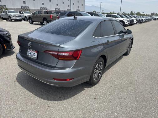 Platinum Gray Metallic 2019 Volkswagen Jetta 1.4T SEL