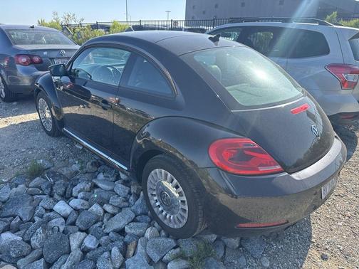 Black Uni 2014 Volkswagen Beetle 1.8T