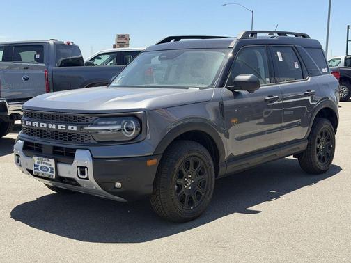 Gray Metallic 2025 Ford Bronco Sport Badlands