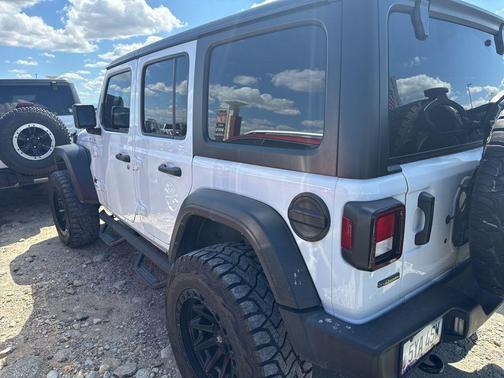 Bright White Clearcoat 2022 Jeep Wrangler Unlimited Sport