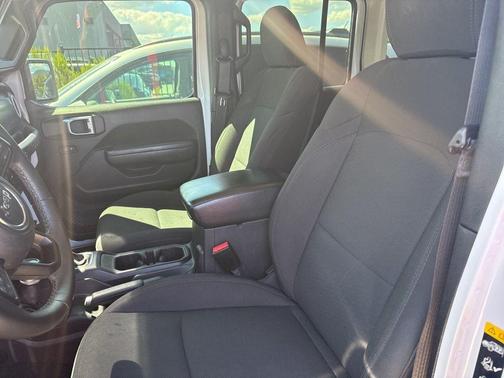 Bright White Clearcoat 2022 Jeep Wrangler Unlimited Sport