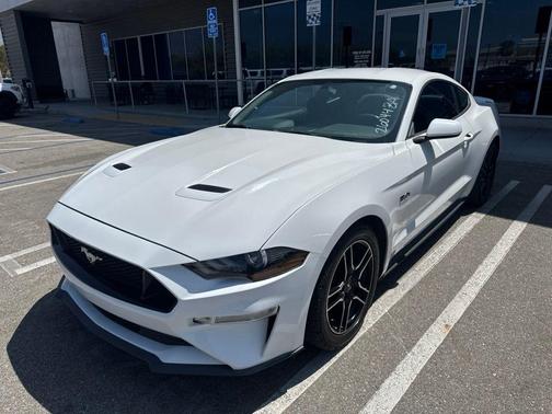 Oxford White 2019 Ford Mustang GT