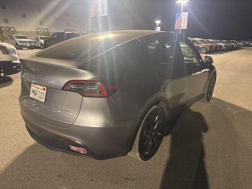 2024 Tesla Model Y Long Range