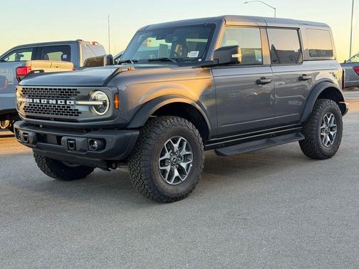Gray Metallic 2025 Ford Bronco Badlands