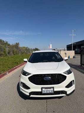Star White 2023 Ford Edge ST Line