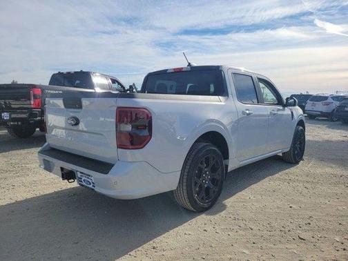 2026 Ford Maverick Lobo Standard