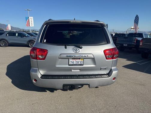 2015 Toyota Sequoia SR5