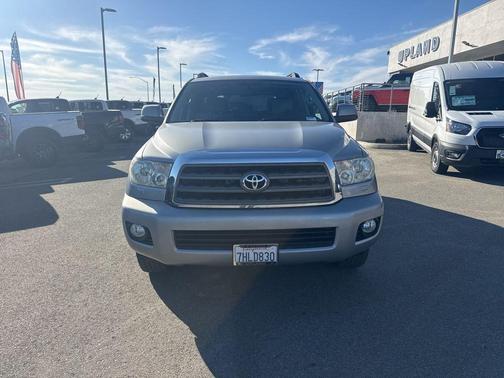 2015 Toyota Sequoia SR5