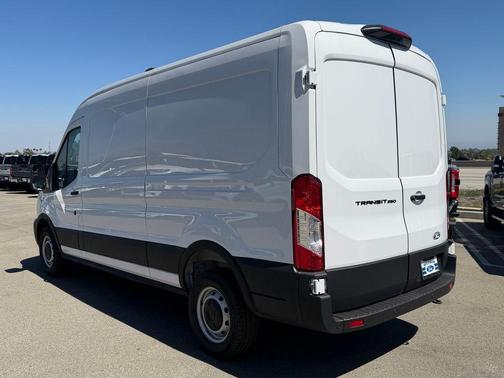 Oxford White 2026 Ford Transit-250 148 WB Medium Roof Cargo