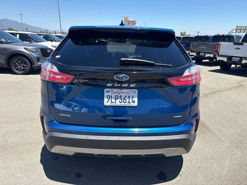 Blue Metallic 2024 Ford Edge SEL