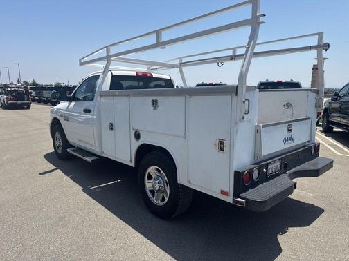 Bright White Clearcoat 2018 RAM 2500 Tradesman