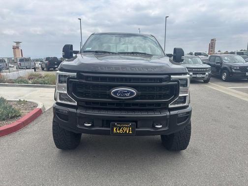 Black Metallic 2022 Ford F-250 Platinum