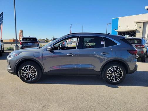 2025 Ford Escape PHEV
