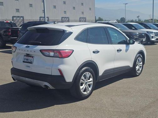 Oxford White 2020 Ford Escape S