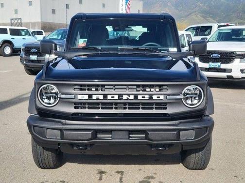 Shadow Black 2025 Ford Bronco Base