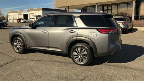 2024 Nissan Pathfinder S 4WD