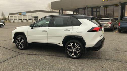 2025 Toyota RAV4 Hybrid SE