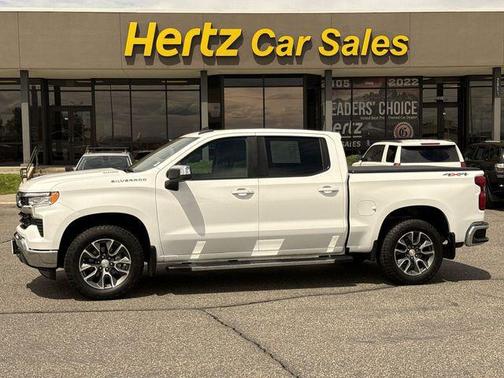 Summit White 2022 Chevrolet Silverado 1500 LT