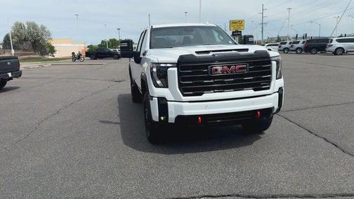 Summit White 2025 GMC Sierra 2500 AT4