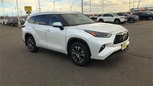 2024 Toyota Highlander XLE