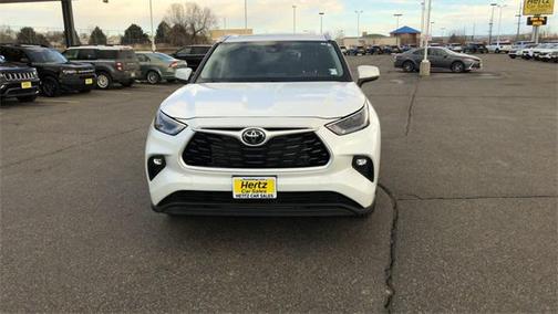 2024 Toyota Highlander XLE