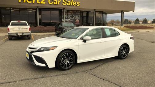 2024 Toyota Camry SE